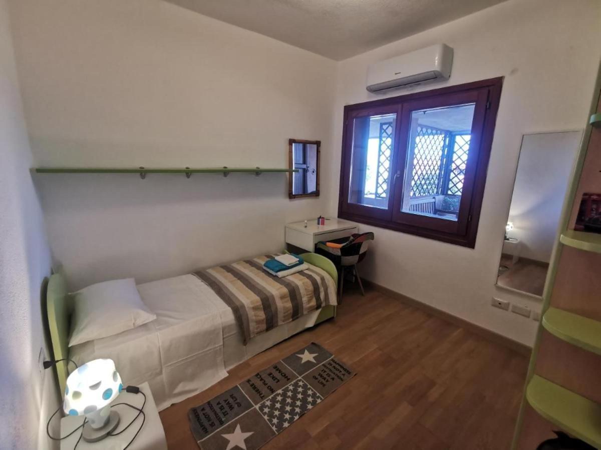 Comodo Appartamento Casa Razzoli Palau Exteriör bild