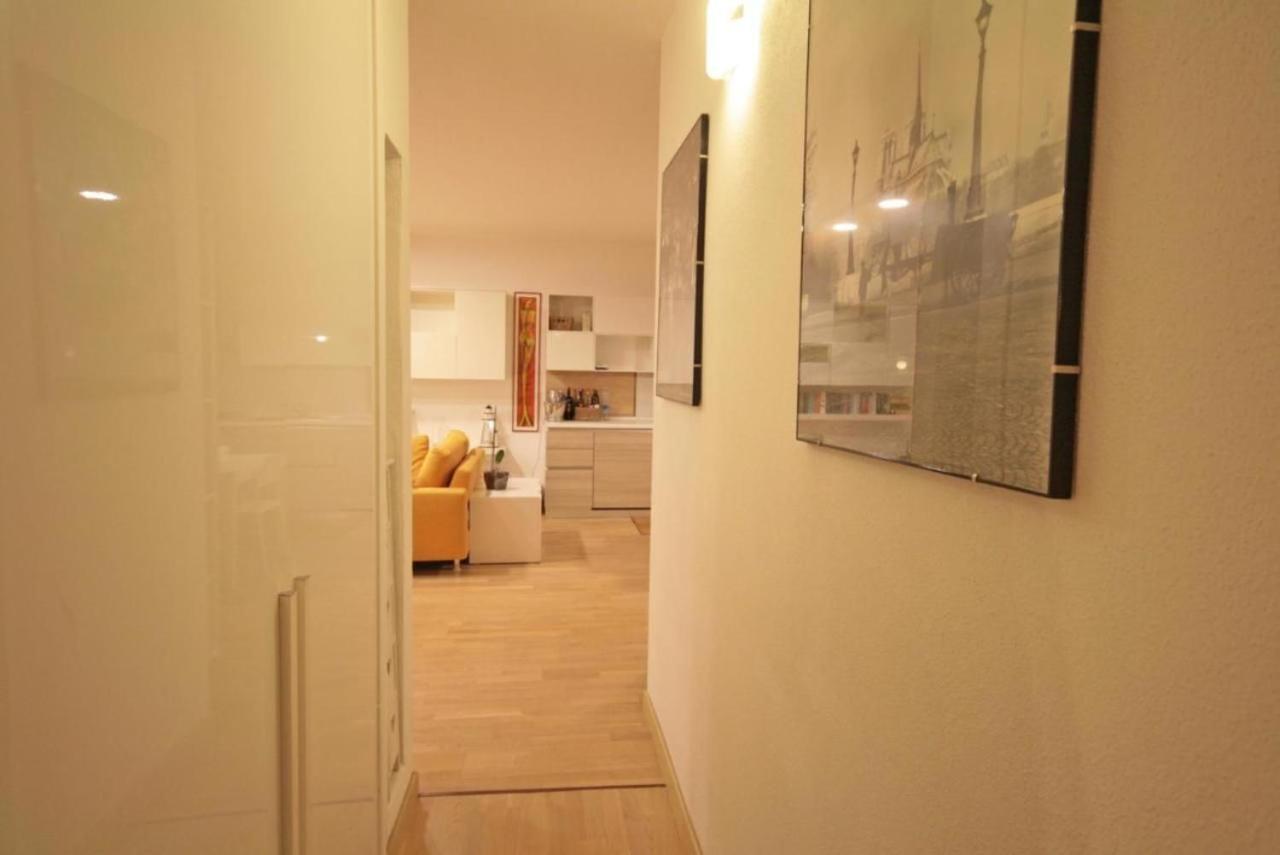 Comodo Appartamento Casa Razzoli Palau Exteriör bild